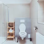 아파트 -